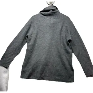 H Halston Sweater Women's Sz L Gray 100% Extra Fine Merino Wool Knit Cowl Neck thumbnail 3