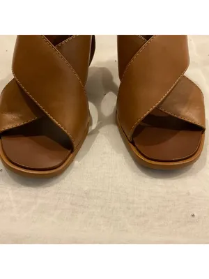 New without box Tory Burch brown wedge sandals Royal Crisscross Leather SZ7 thumbnail 3