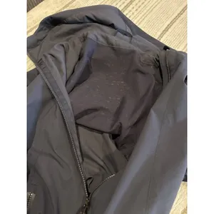 Lululemon women's navy blue lightweight hooded windbreaker jacket 6 thumbnail 7
