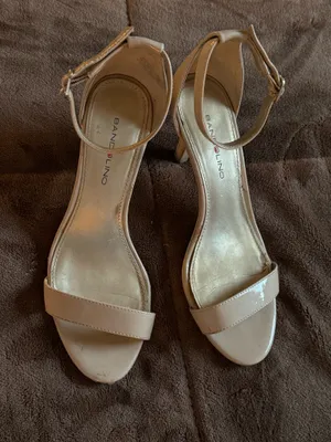 Tan Bandolino Heels thumbnail 3