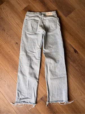 GRLFRND Light Wash Distressed Knee-Slit Straight Jeans thumbnail 2