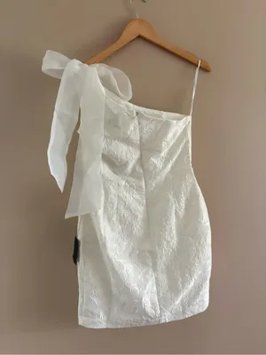 Lulus Unique Perfection White Floral Jacquard One-Shoulder Mini Dress Medium NWT thumbnail 6