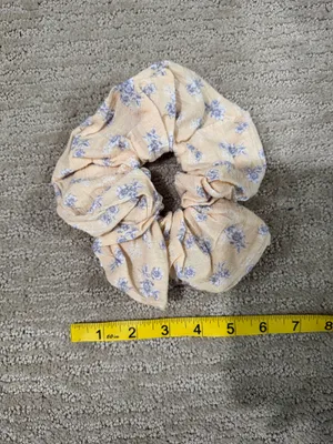 Kaxi Oversized Peach and Purple Floral Hair Scrunchie thumbnail 5