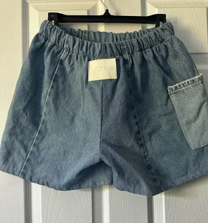 Parke Light Wash Elastic Waist Denim Shorts with Side Patch Pocket thumbnail 1