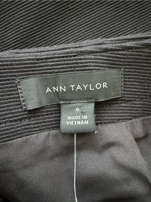 Ann Taylor Black Mini Skirt with Gold Buttons Size 6 New with tags! thumbnail 7