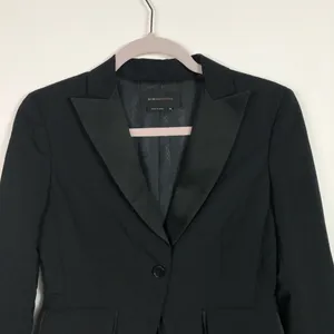 BCBGMaxazria wool‎ blazer women’s size XS thumbnail 2