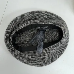 Zara Medium Wool Blend Beret Grey Textured Knit Winter Hat French Chic Accessory thumbnail 7