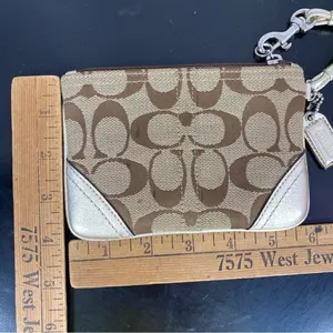 Coach Signature‎ Canvas Leather Wristlet Bag Beige Gold thumbnail 7