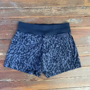 Athleta Trekkie North Printed Lynx Smooth Top Pull On Athletic Shorts Sz 12 💚🎀 thumbnail 3