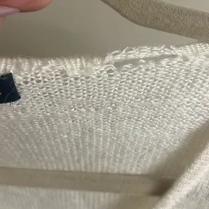 ✨Brandy Melville ANDI MOHAIR V-NECK SWEATER✨ thumbnail 5