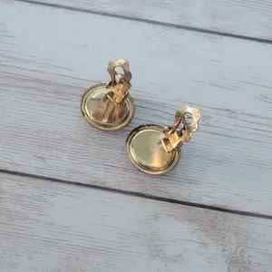 Vintage Clip On Earrings Pink & Gold Tone - Condition Issues thumbnail 6
