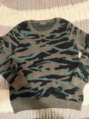 Barefoot dreams cozy chic seaside crewneck Pullover size large thumbnail 2