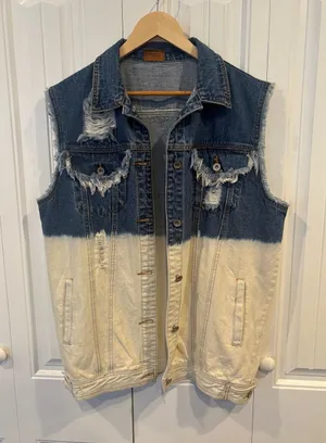 POL Distressed‎ Ombre Denim Vest Size Large thumbnail 1