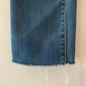 Judy Blue Straight Fit Distressed Frayed Medium Rise Jeans Women's size 3 / 26 thumbnail 6