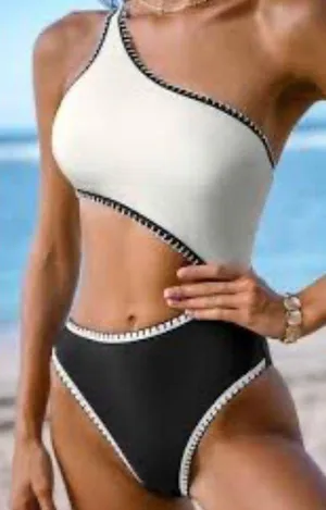 Cupshe Woman’s Black and White Color Block Textured One-Shoulder Monokini XL thumbnail 1