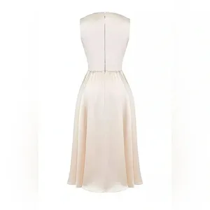 HOUSE OF CB 'Shayla' Vintage Cream Midi Dress thumbnail 6