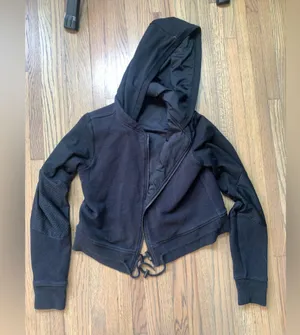 Gymshark cropped zip up hoodie sweatshirt thumbnail 1