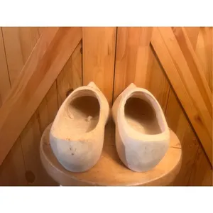 Dutch Wooden Clogs•Shoes•Gardening•Painting•Art•Size US 8 dutch size 26 ￼ thumbnail 4