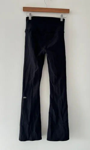 Alo Black Airbrush Flare Leggings thumbnail 5