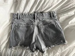 ZARA Jean Shorts High-Waisted thumbnail 2