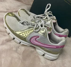 Nike Zoom Explosion RD Womens Sneakers Shoes Size 9 thumbnail 1