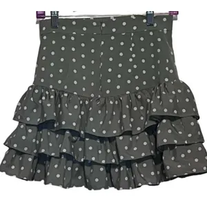 Shein Women's Green White Dot Skirt Ruffles Size S 16 1/2" Long x 13"‎ Waist thumbnail 2