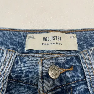 Hollister Baggy Jean Shorts W30 Blue Denim Longline Bermuda Jorts thumbnail 4