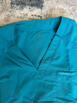 Jaanuu Scrub Top Women’s thumbnail 2