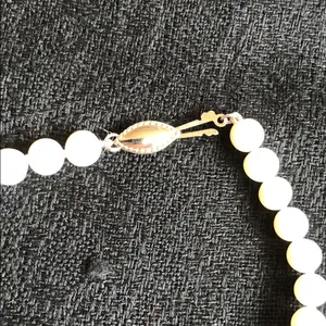 NWOT Pearl Necklace, Bracelet & Earrings Set thumbnail 6