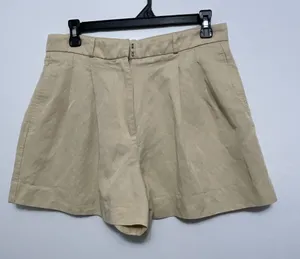 MNG Mango Shorts Beige Pleated women’s Size 38 (US 6) (A175)”✨ thumbnail 1