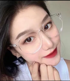 Urban Outfitters Blue Light Filter Glasses thumbnail 2