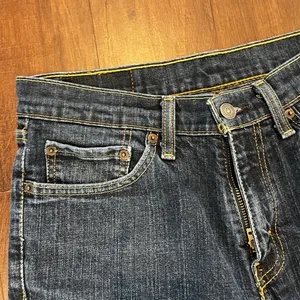 Levis 541 Vintage Womens Low Flare Blue Denim Stretch Jeans Raw Hem Sz 8 31 x 32 thumbnail 2