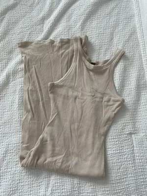 Windsor Bodycon Dress thumbnail 1