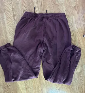 Nike Sweatpants thumbnail 2