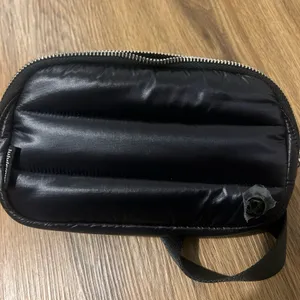 Lululemon Everywhere Belt Bag Wunder Puff thumbnail 2