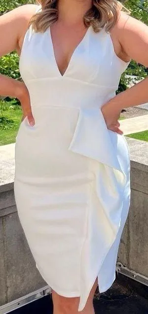 White dress Size L thumbnail 1