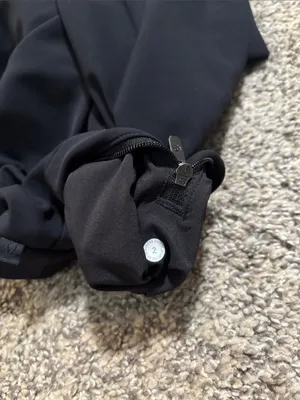 Lululemon On The Move Pant *Lightweight size 2 thumbnail 2