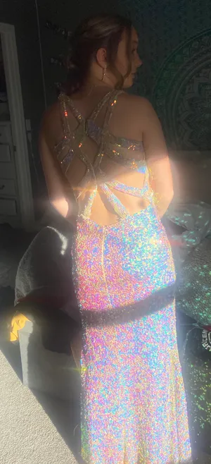 Gold sequenced Body-con Prom Dress thumbnail 2
