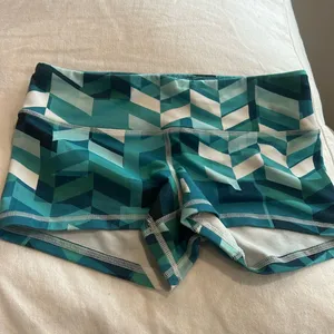 Fleo Spandex CrossFit Shorty Shorts Size Small thumbnail 5