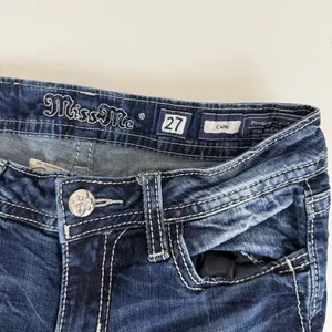 Miss Me Jeans Capri Mid Rise Raw Hem Logo Embellished Festival thumbnail 8