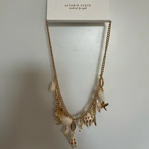 NEW Altar’d State Arula Seashell Seaside Breeze Statement Necklace thumbnail 3