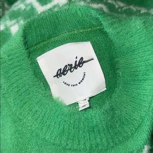 NWOT Aerie Flurry Oversized Crew Neck Green White Sweater thumbnail 5