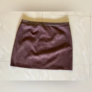 Marc New York Burgundy Velvet Faux Leather mini Skirt XL polyester spandex thumbnail 11