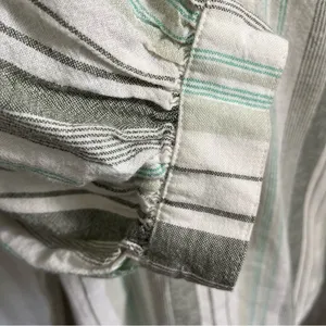 a.n.a Gray and Light Green Striped Linen V-Neck Pullover Blouse Women’s Size XS thumbnail 7