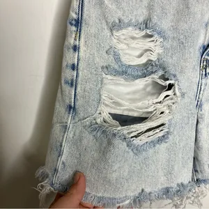 American Eagle Outfitters mom shorts light wash‎ destroyed dem women’s size 4 thumbnail 2