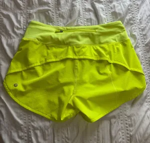 Lululemon shorts thumbnail 2