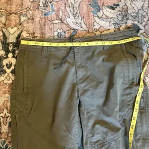 Kuhl Shorts Womens 6 Green Splash 9.5 Inseam Hiking Cargo Outdoor Camping Trail thumbnail 3