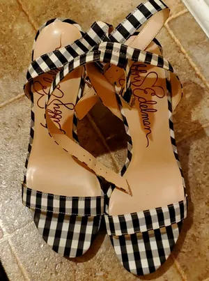 Libby Edelman plaid heel pumps thumbnail 1