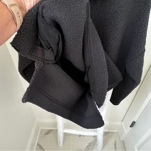 Aerie Black Teddy Pullover Jacket Size Small thumbnail 8