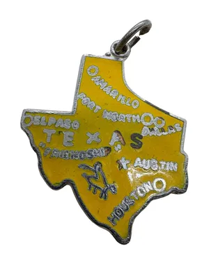 Vintage Texas State Map Charm Yellow Enamel Silver Tone Souvenir Japan 3.8g thumbnail 1